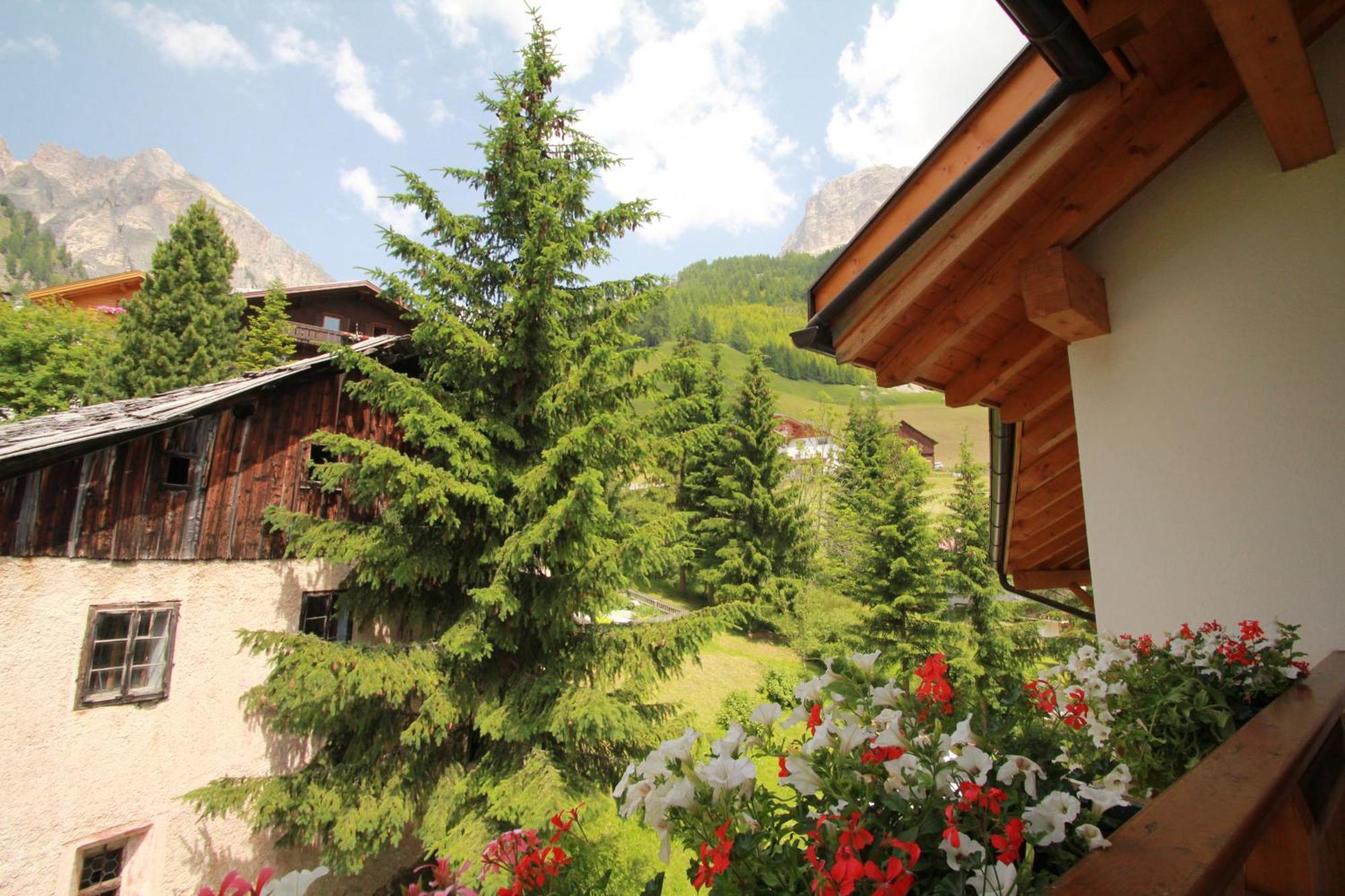 Pension Merisana Корвара-ин-Бадия Экстерьер фото